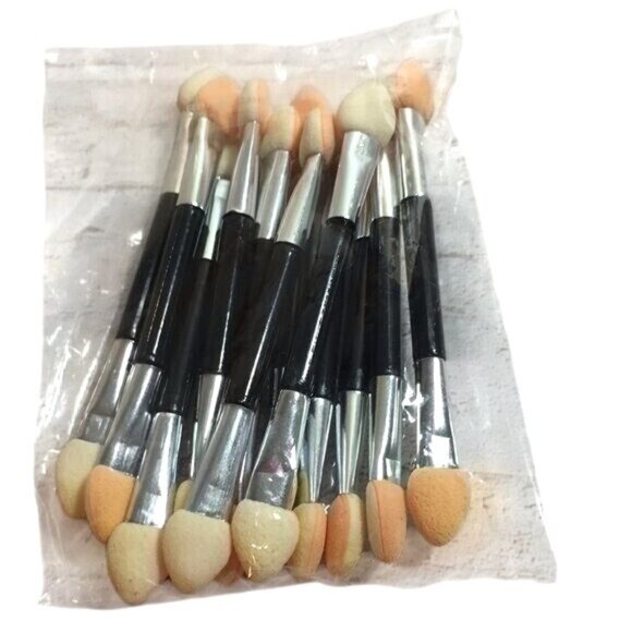 Eyeshadow Brushes Double Sided 3 " Pack of 12 New - Picture 1 of 3